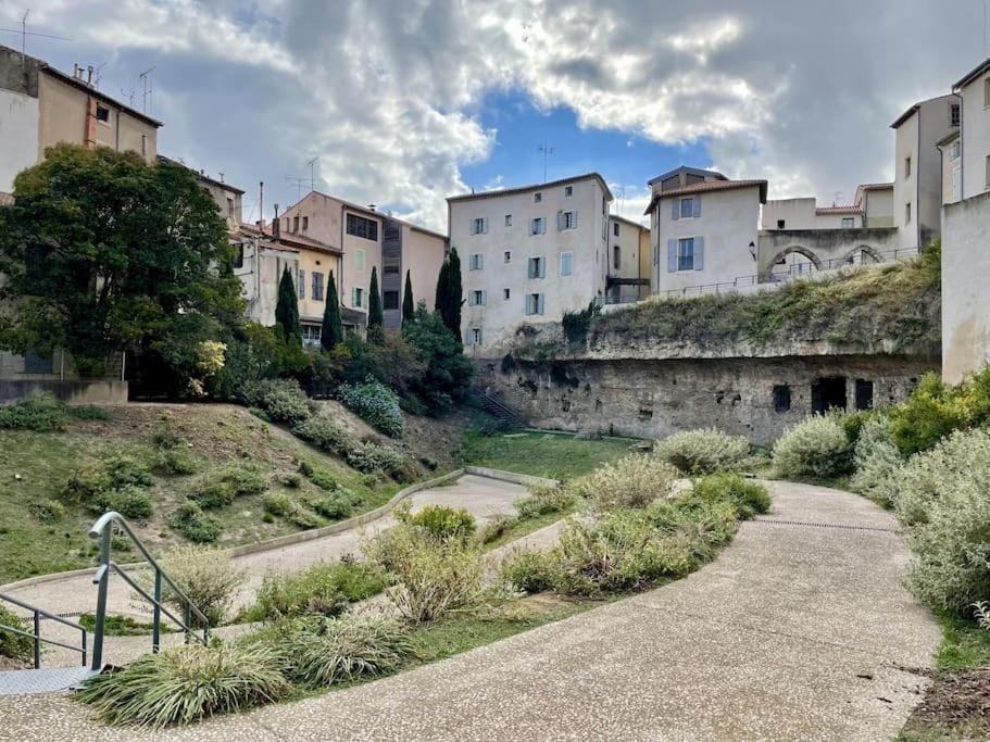 Le Moulin 2 - Appartement Arenes Romaines- Beziers Gare - Wifi- Tv connecté Apartment in Béziers