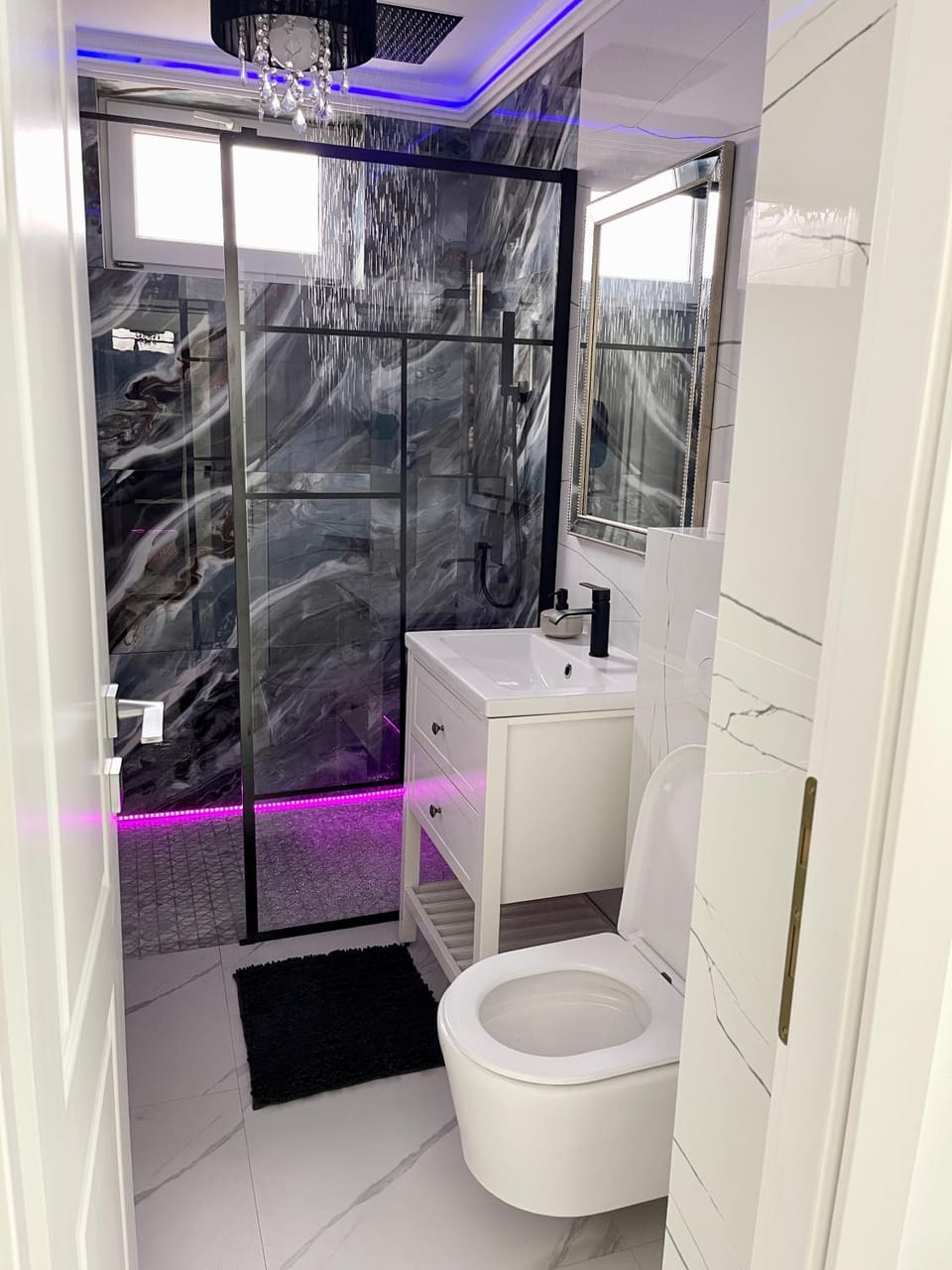 Shower, Toilet, Bathroom