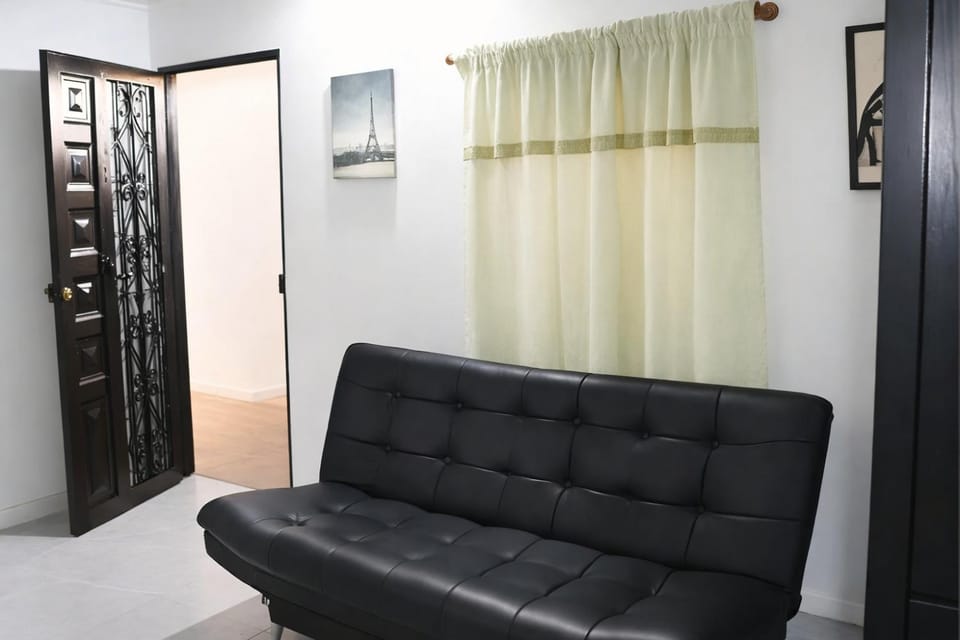 Torre de Prado 403 Apartaestudio Centro de Medellín para 3 Personas Apartment in Medellin