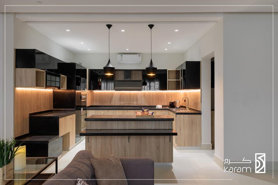 Kitchen or kitchenette, minibar, stove