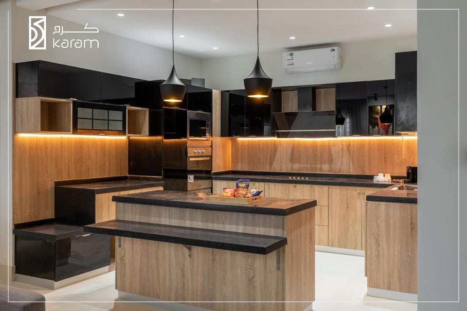 Kitchen or kitchenette, Lounge or bar