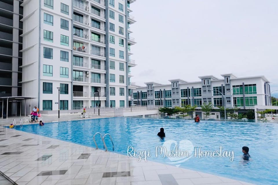 Pool view, Swimming pool