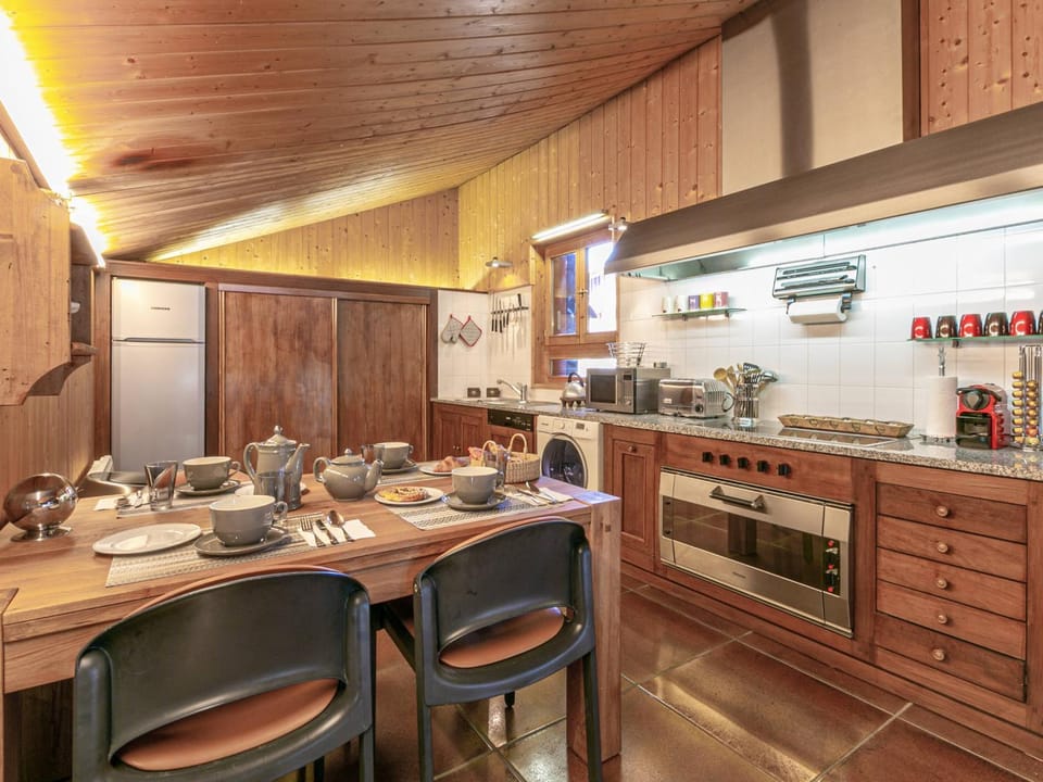 Chalet de luxe avec sauna, cheminée et WiFi à Val-d'Isère - FR-1-694-17 Apartment in Val dIsere