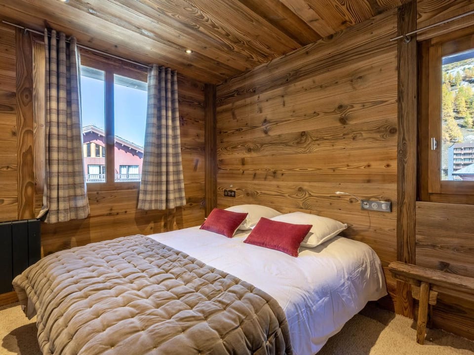 Luxueux appartement 4 pièces avec balcon, wifi, parking et services de conciergerie - FR-1-694-30 Apartment in Val dIsere