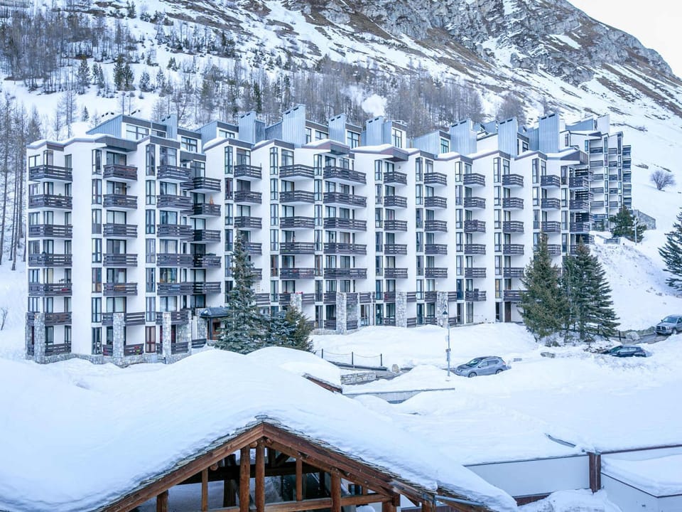 Superbe 3 pièces au centre de Val-d'Isère, haut standing, Wi-Fi, 2 salles d'eau, proche commodités Apartment in Val dIsere