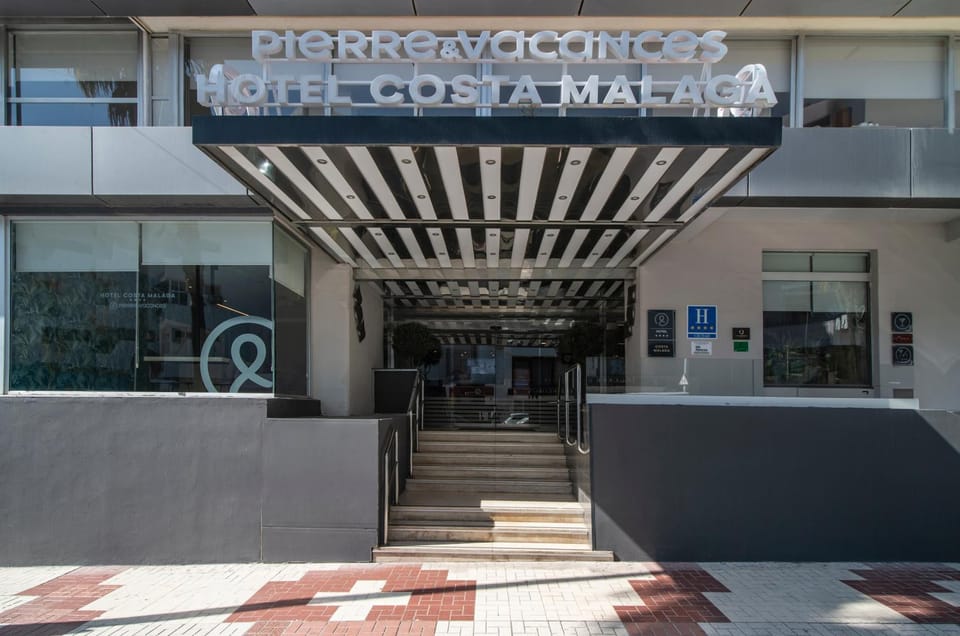 Property building, Facade/entrance, Lobby or reception, Location