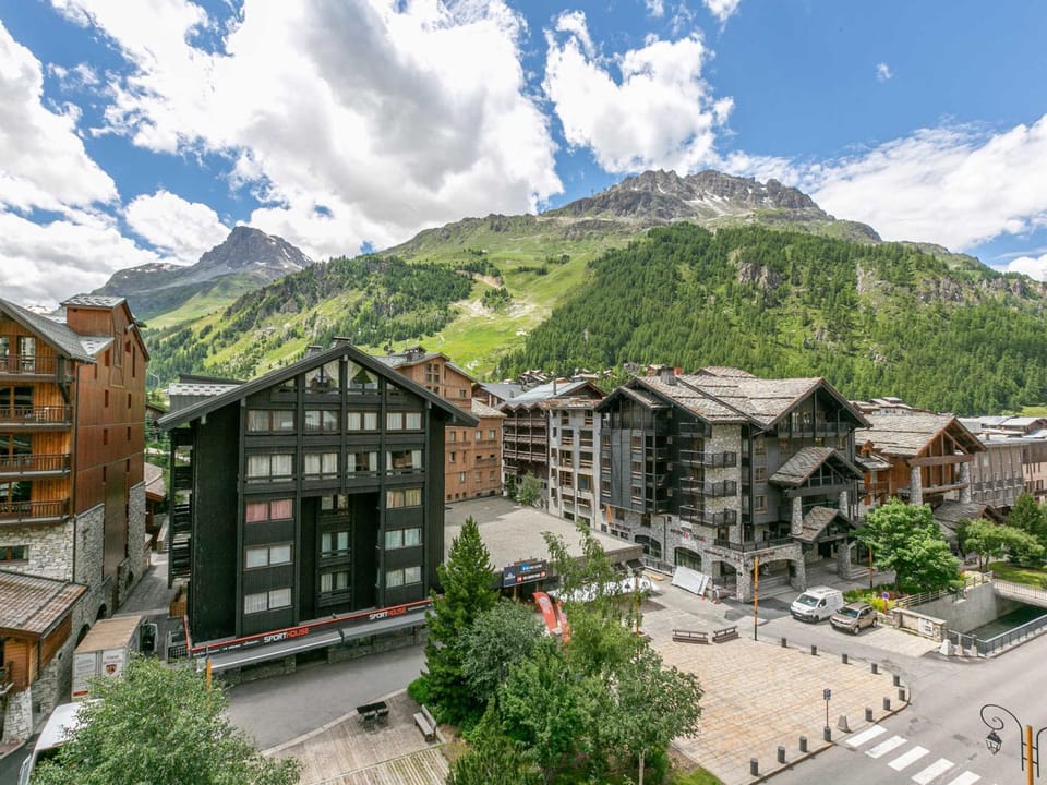 Appartement de Standing au Centre de Val-d'Isère, Balcon Sud et Proche Pistes Apartment in Val dIsere