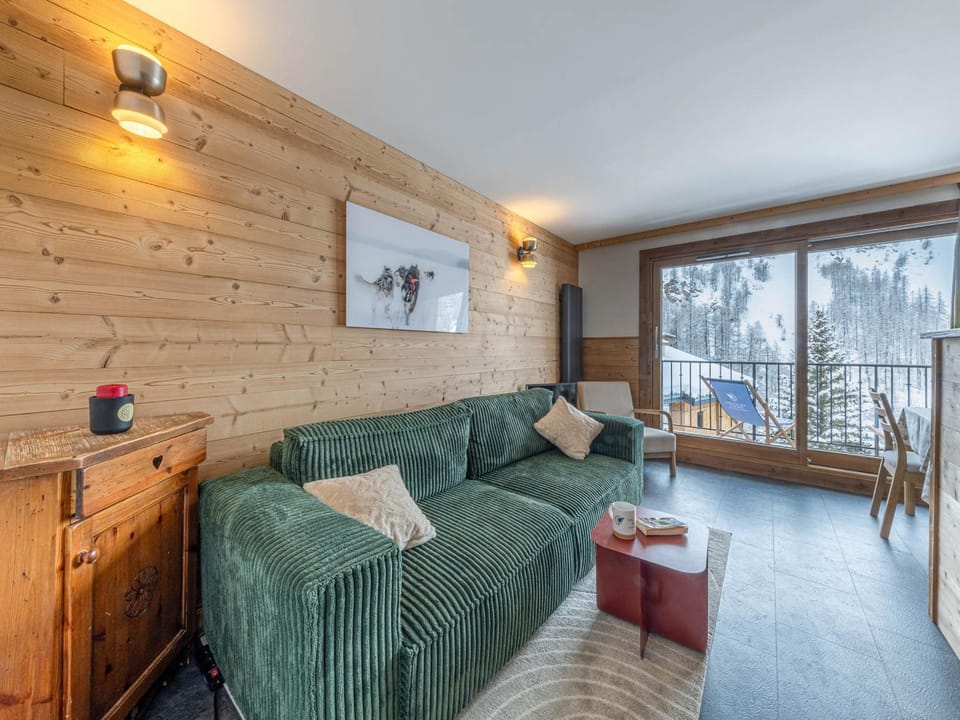 Confort 2P avec Wifi et Parking à Val-d'Isère - FR-1-694-69 Apartment in Val dIsere