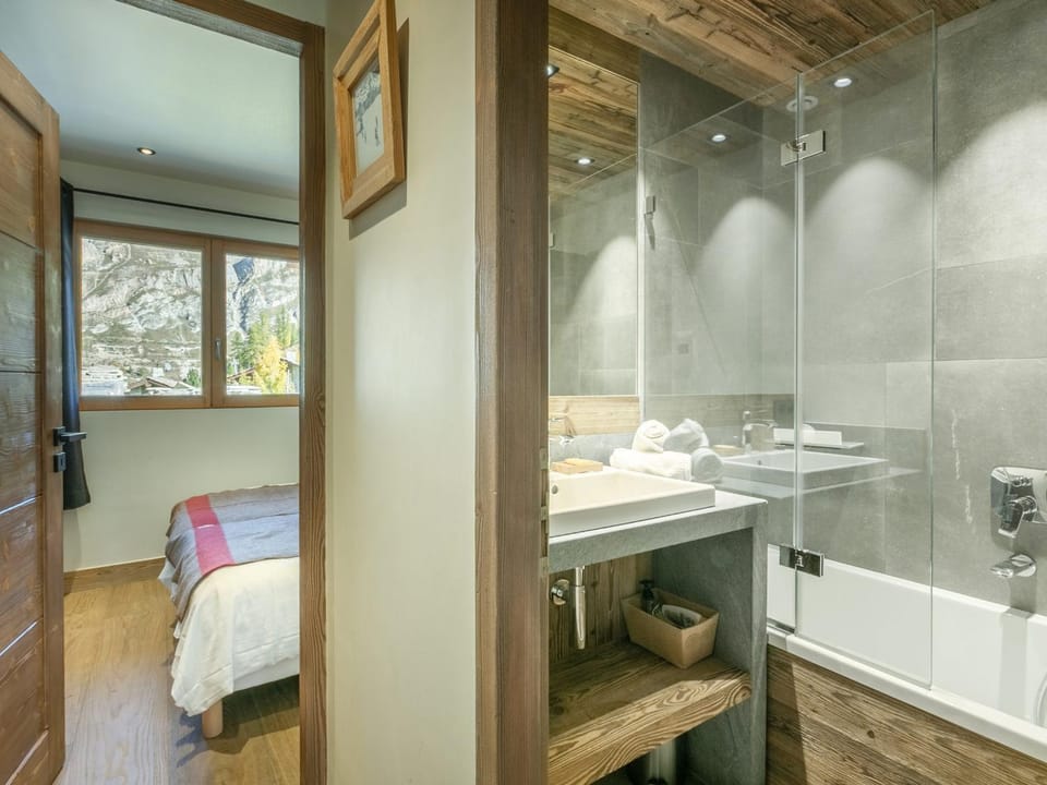 Appartement chalet de luxe à Val-d'Isère avec garage, balcon et wifi, à proximité des pistes - FR-1-694-88 Apartment in Val dIsere