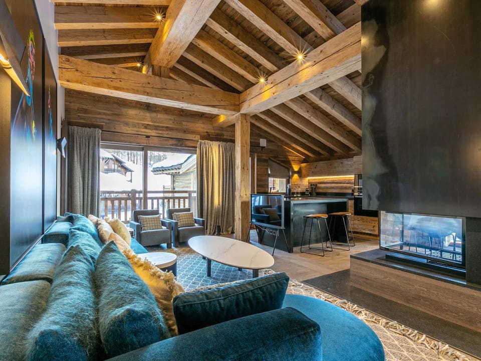 Luxueux appartement sous charpente proche des pistes - 10 pers - FR-1-694-90 Apartment in Val dIsere