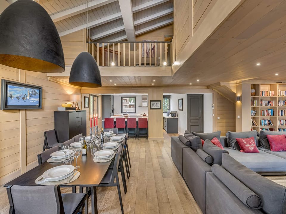 Appartement de standing avec terrasse plein sud, centre Val d'Isère, proche pistes, 8 personnes - FR-1-694-96 Apartment in Val dIsere