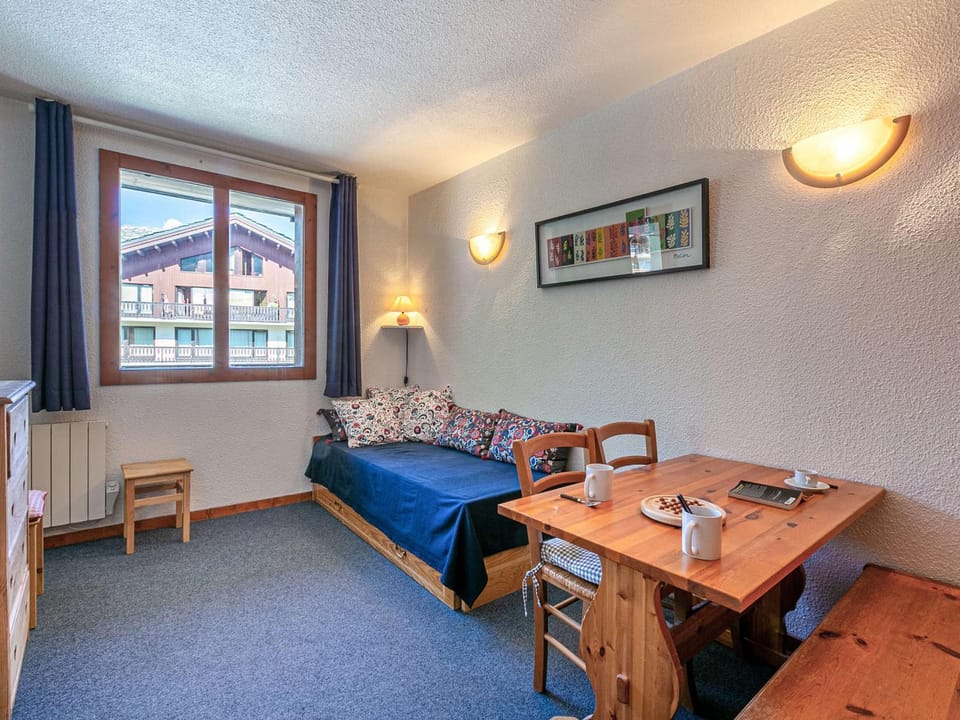 Appartement cosy et bien équipé, proche du centre et des pistes à Val-d'Isère - FR-1-694-113 Apartment in Val dIsere