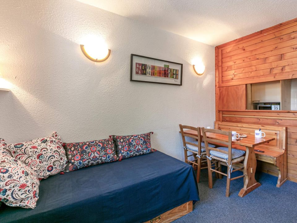 Appartement cosy et bien équipé, proche du centre et des pistes à Val-d'Isère - FR-1-694-113 Apartment in Val dIsere