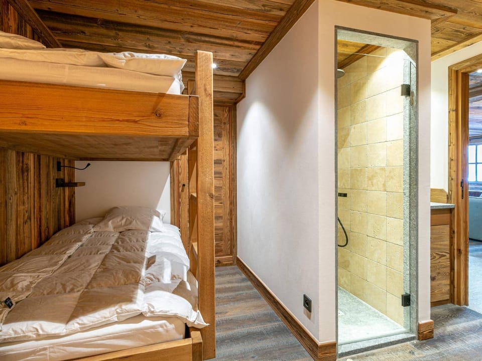 Luxueux appartement avec piscine, WiFi et parking à Val-d'Isère - FR-1-694-102 Apartment in Val dIsere