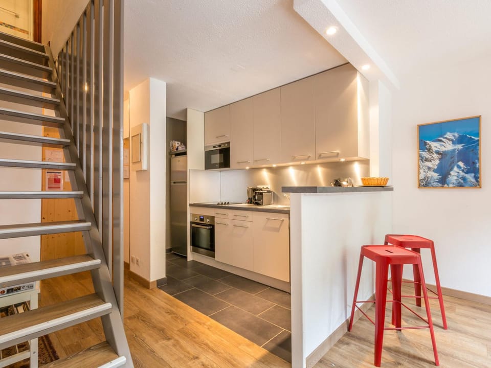 Charmant Duplex à Val-d'Isère avec Wifi, Parking et Balcon Exposé Sud - FR-1-694-148 Apartment in Val dIsere