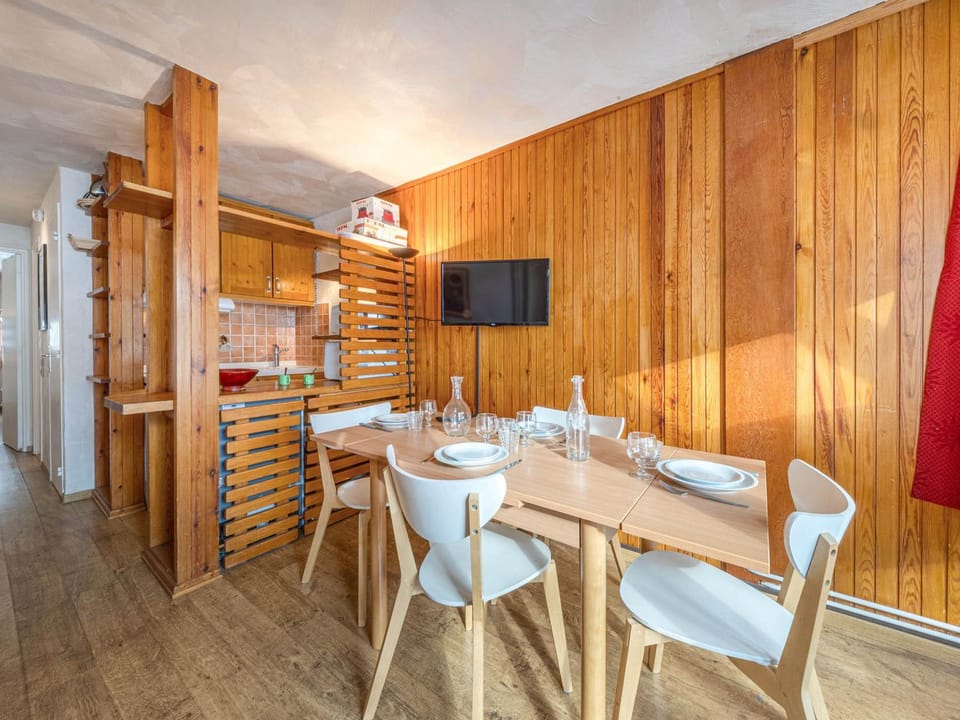 Appartement aux pieds des pistes avec balcon, WiFi et équipements modernes - FR-1-694-160 Apartment in Val dIsere