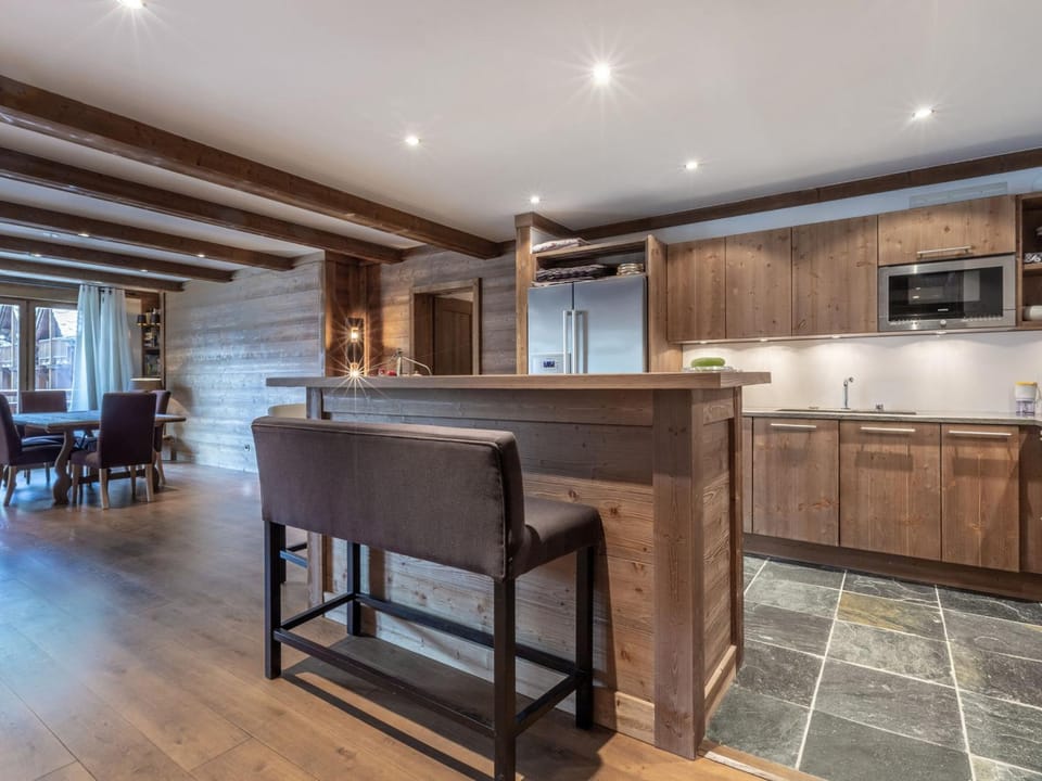 Luxueux 4 pièces avec alcove, superbe séjour, prestations haut de gamme, au cœur de Val-d'Isère - FR-1-694-167 Apartment in Val dIsere