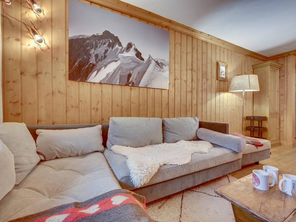 Confortable appartement 4 pièces avec wifi, parking, exposé Sud près des pistes à Val-d'Isère. - FR-1-694-186 Apartment in Val dIsere