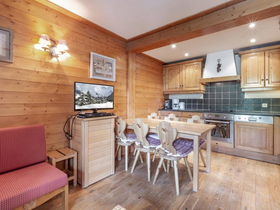 Charmant appartement 2 pièces avec mezzanine, balcon et wifi à Val-d'Isère – Animaux acceptés - FR-1-694-200 Apartment in Val dIsere