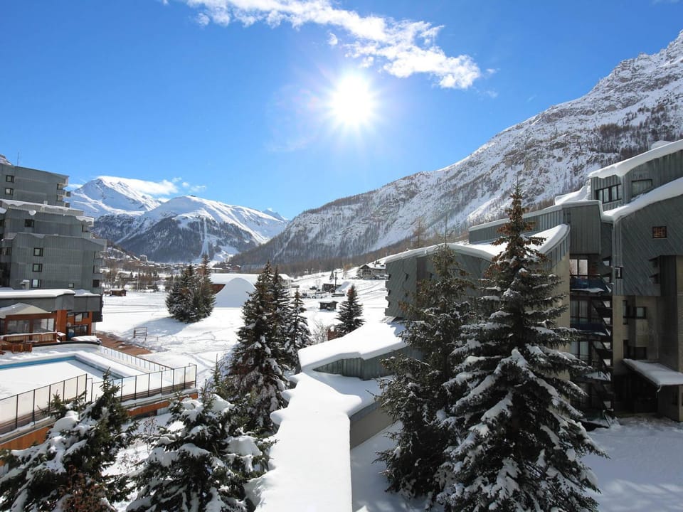 Confortable appartement skis aux pieds à La Daille avec animaux acceptés Apartment in Val dIsere