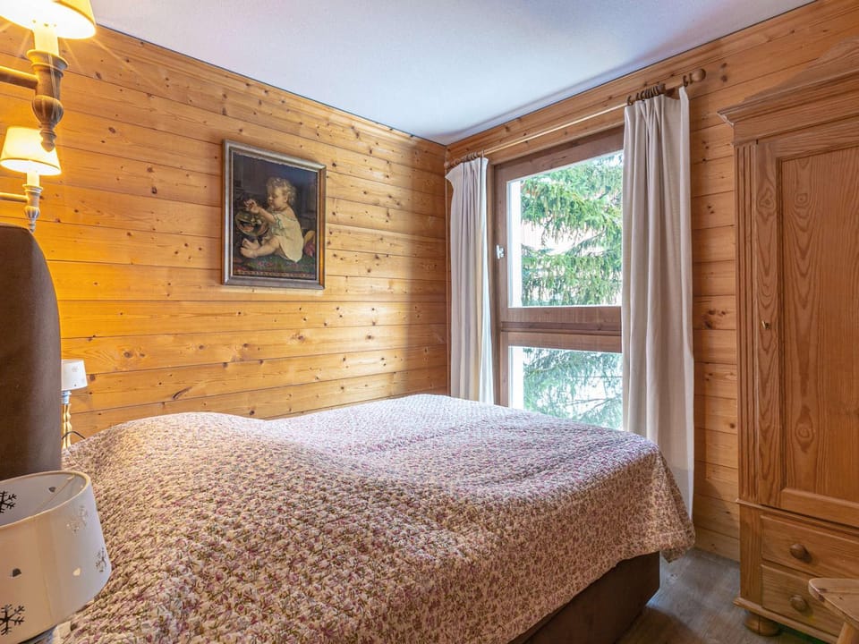 Appartement Chaleureux avec Parking et Accès Facile aux Pistes à Val-d'Isère - FR-1-694-233 Apartment in Val dIsere