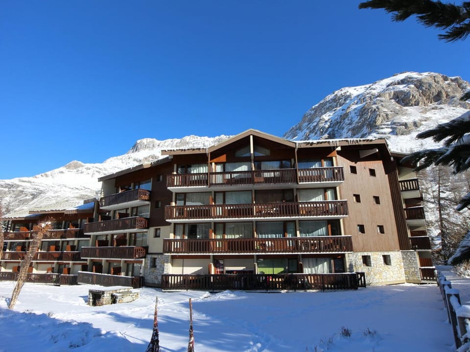 Charmant appartement 4 pers avec balcon, parking couvert à Val-d'Isère - FR-1-694-237 Apartment in Val dIsere