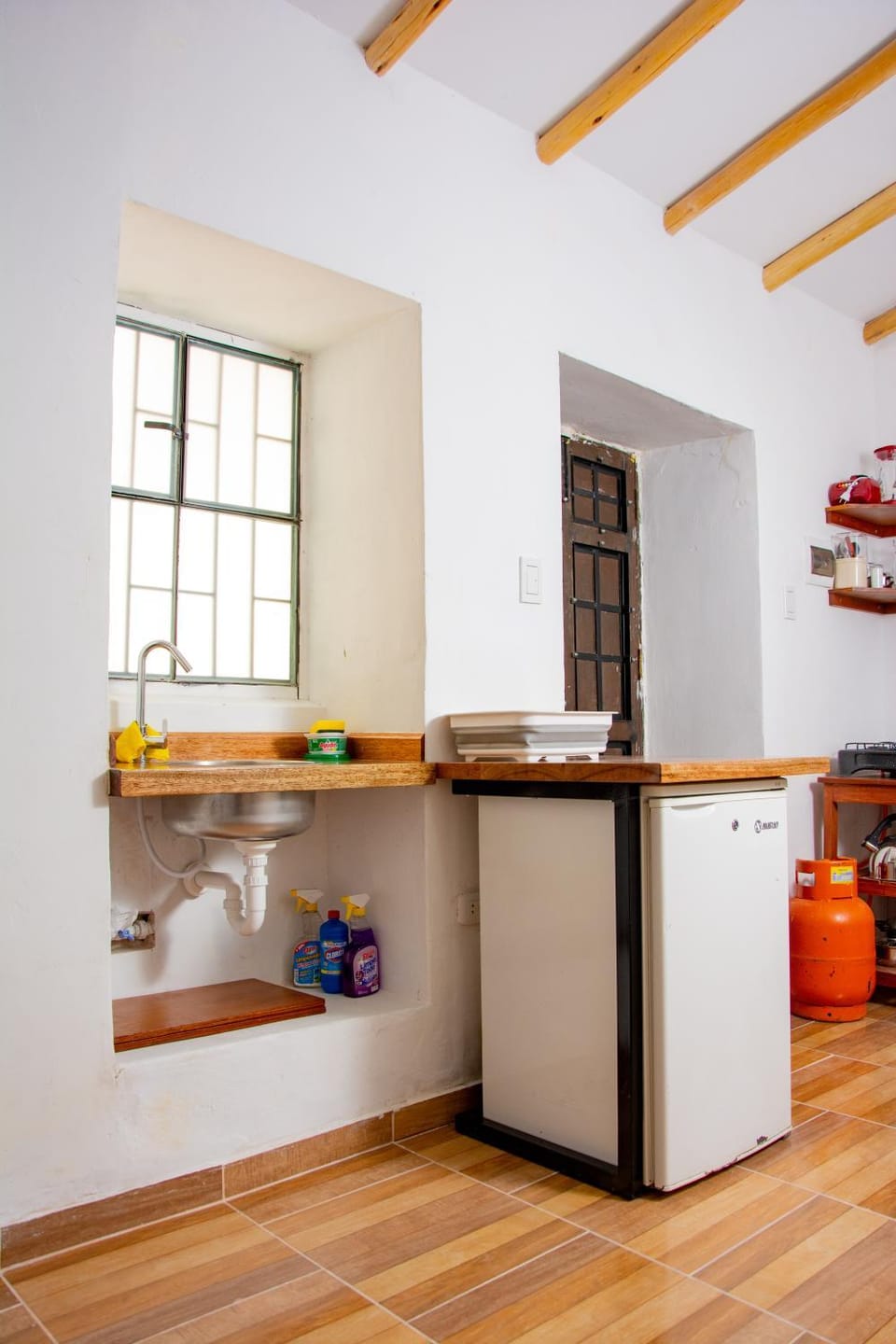 Kitchen or kitchenette
