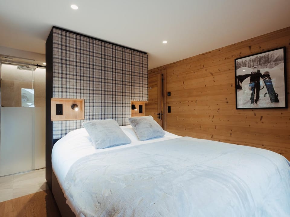 Chalet 5★, 10 pers, spa extérieur & sauna, à 230m des pistes - FR-1-304-282 Chalet in La Clusaz