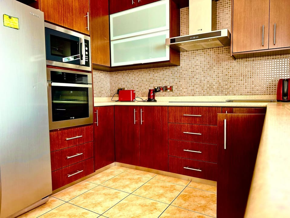 Kitchen or kitchenette, dishwasher, minibar, oven, pet friendly