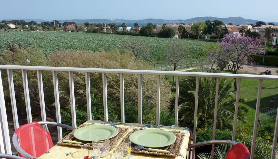 View (from property/room), Balcony/Terrace, Sea view