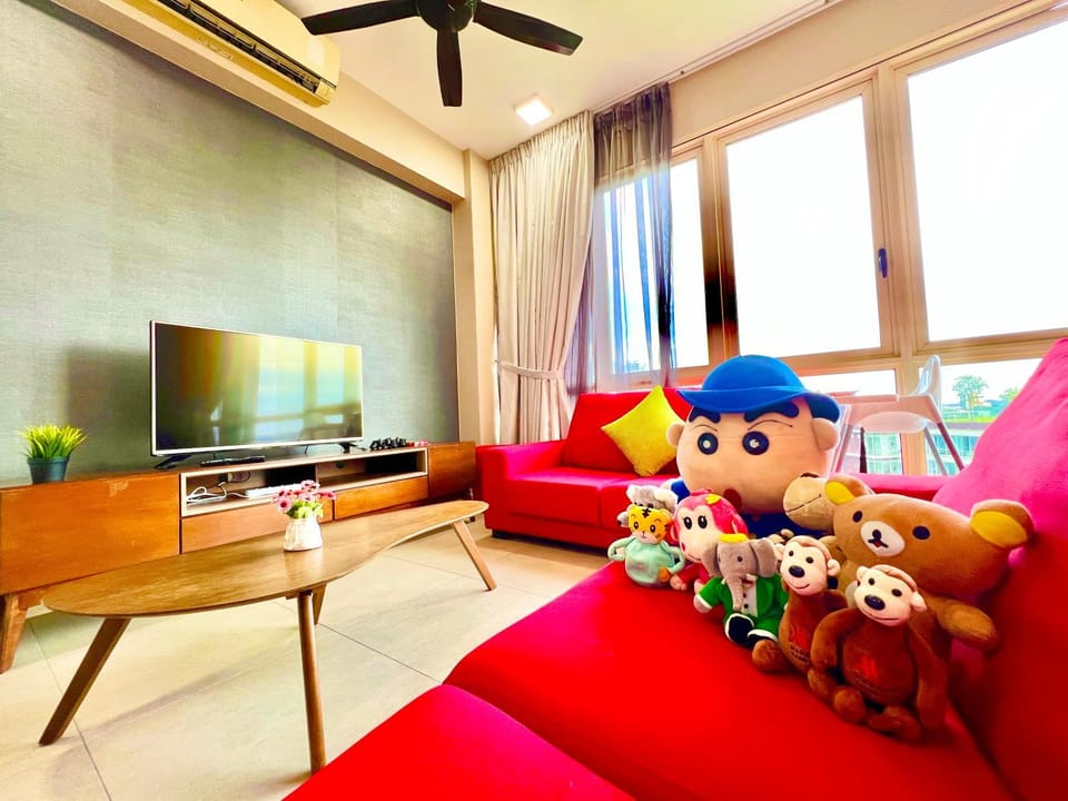 TV and multimedia, Living room, Seating area, Evening entertainment, fireplace