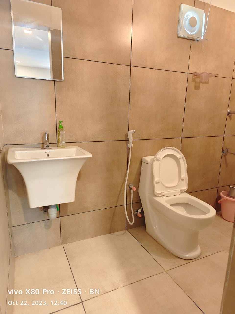 Toilet, Bathroom