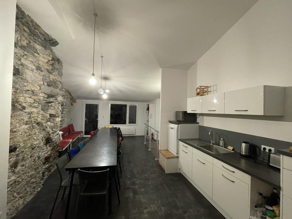 Kitchen or kitchenette, Communal kitchen, kitchen, kitchen