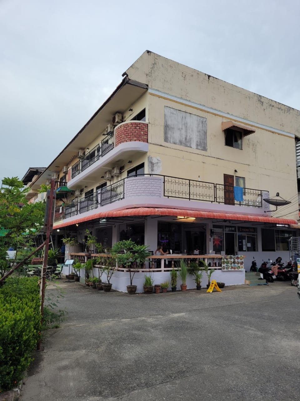 2 Vikings Guesthouse Hotel in Phuket
