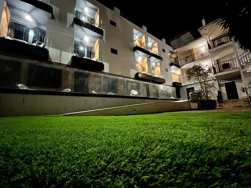 Property building, Night