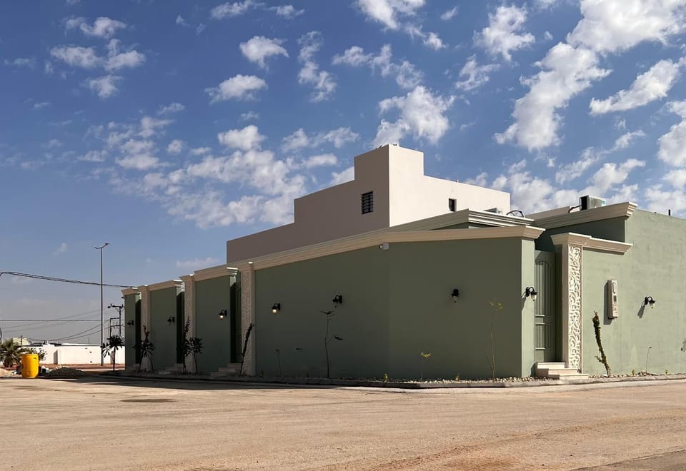Property building, Day