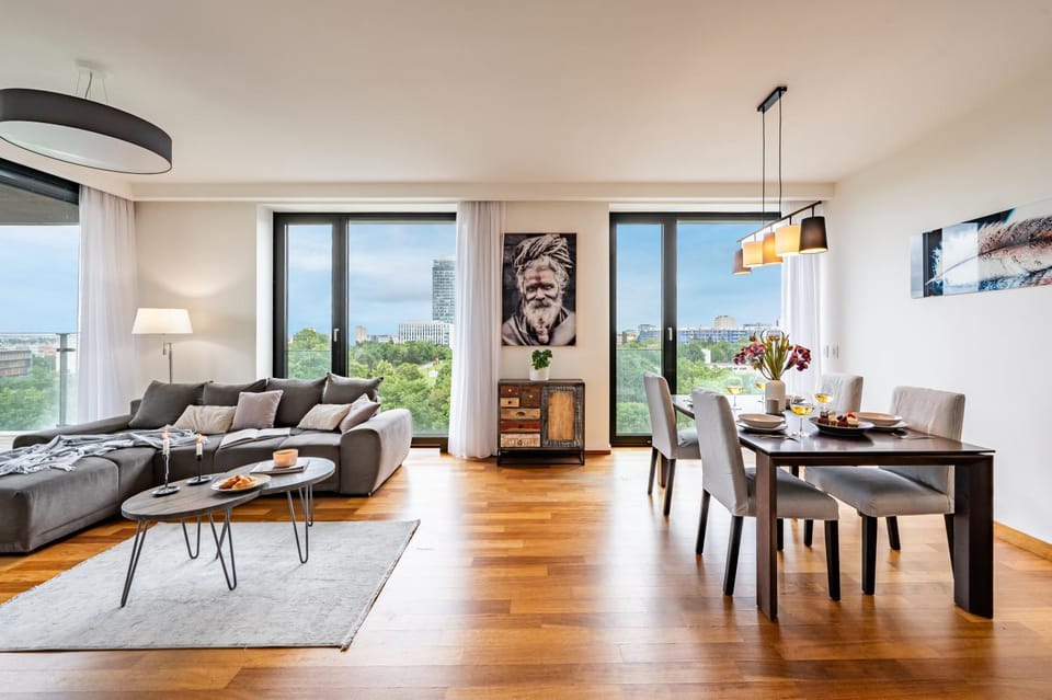 Living room, Seating area, Dining area