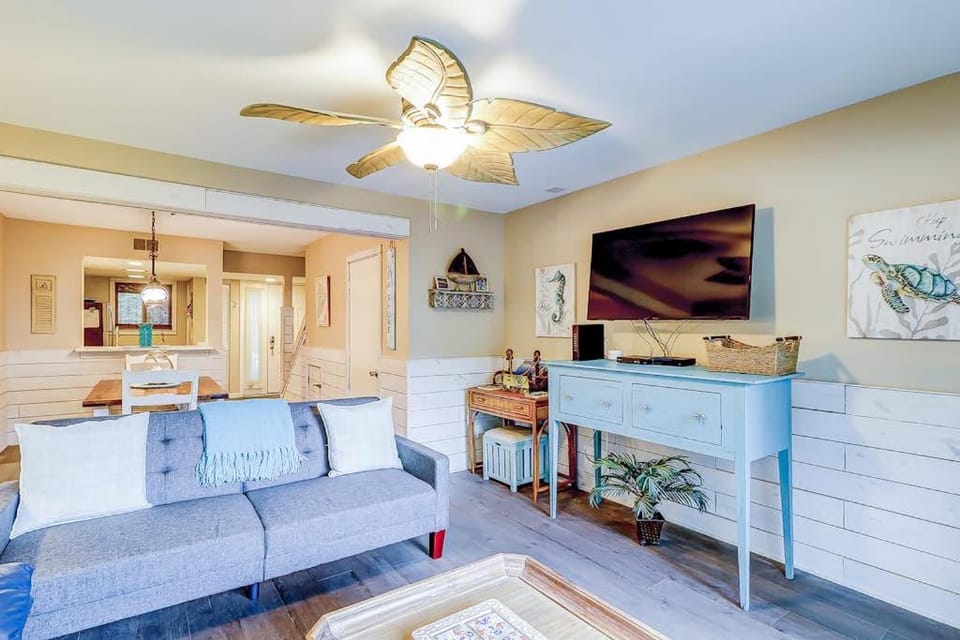 Tanglewood 504 Villa in South Forest Beach