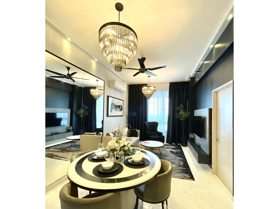 Living room, Seating area, Dining area