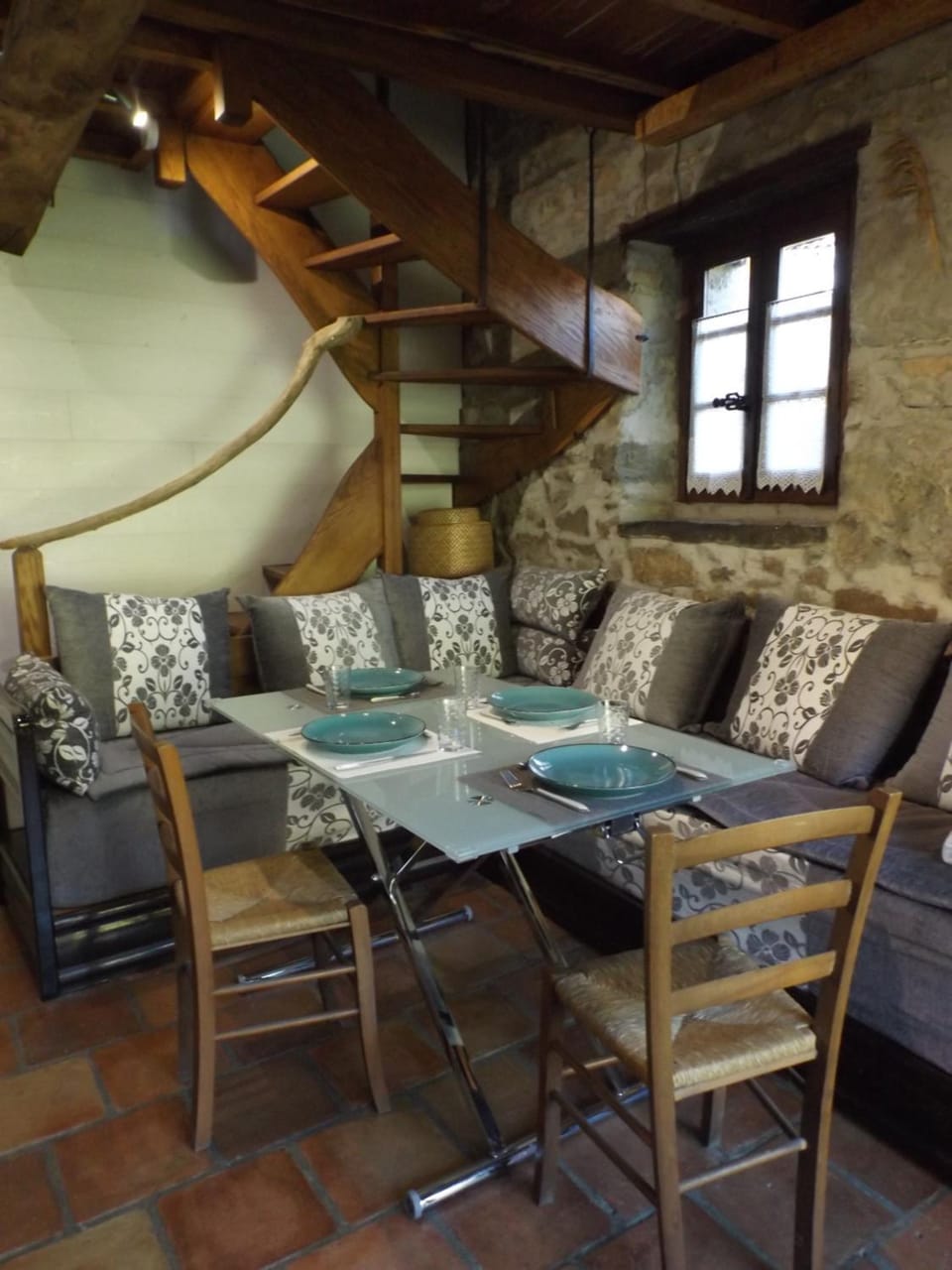 Living room, Dining area