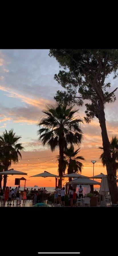Restaurant/places to eat, Sea view, Sunrise, Sunset