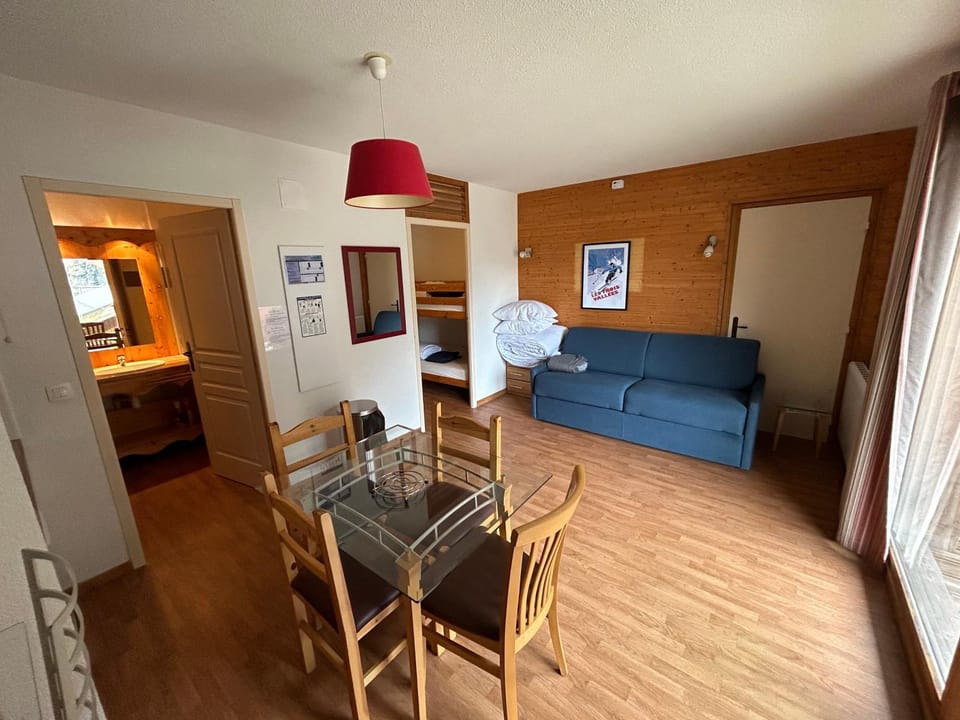 Bed, Living room, Dining area