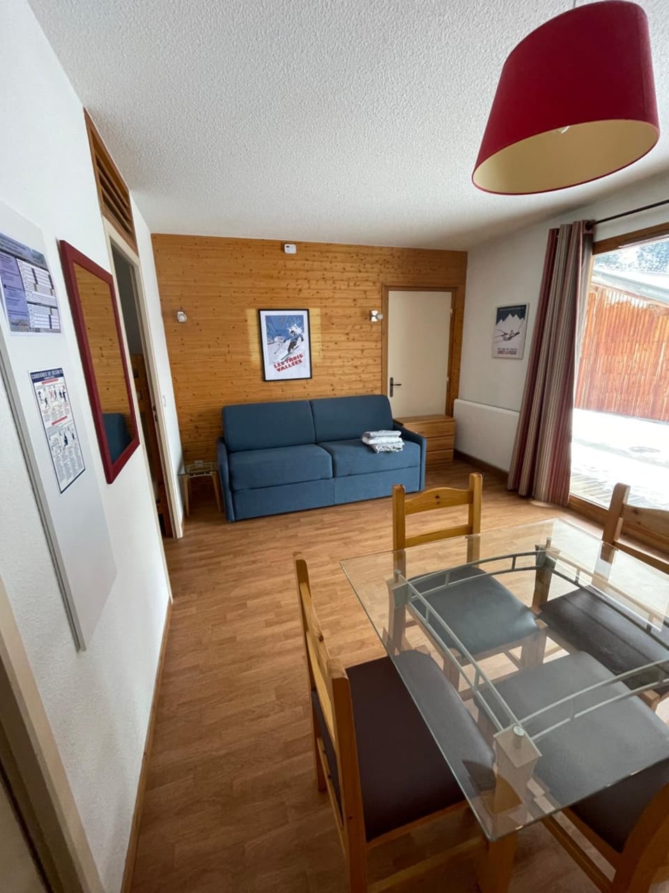 Communal lounge/ TV room
