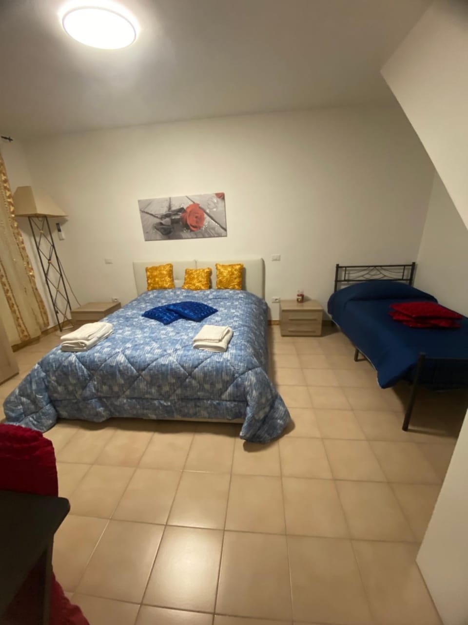 Photo of the whole room