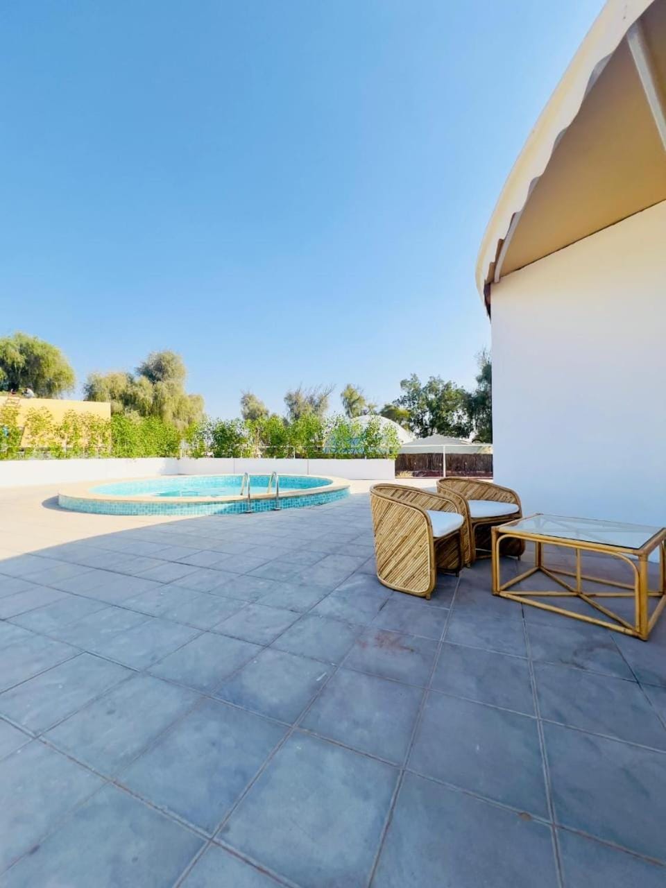 Swimming pool