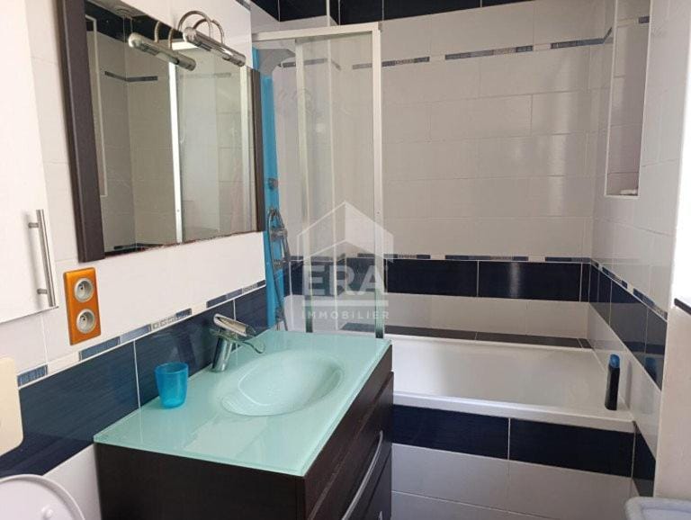 Bathroom, Bath