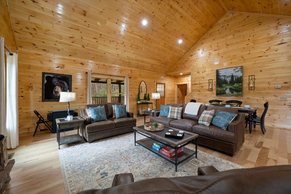 Little Valley Lodge Chalet in Sevier County