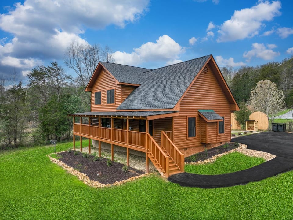 Little Valley Lodge Chalet in Sevier County