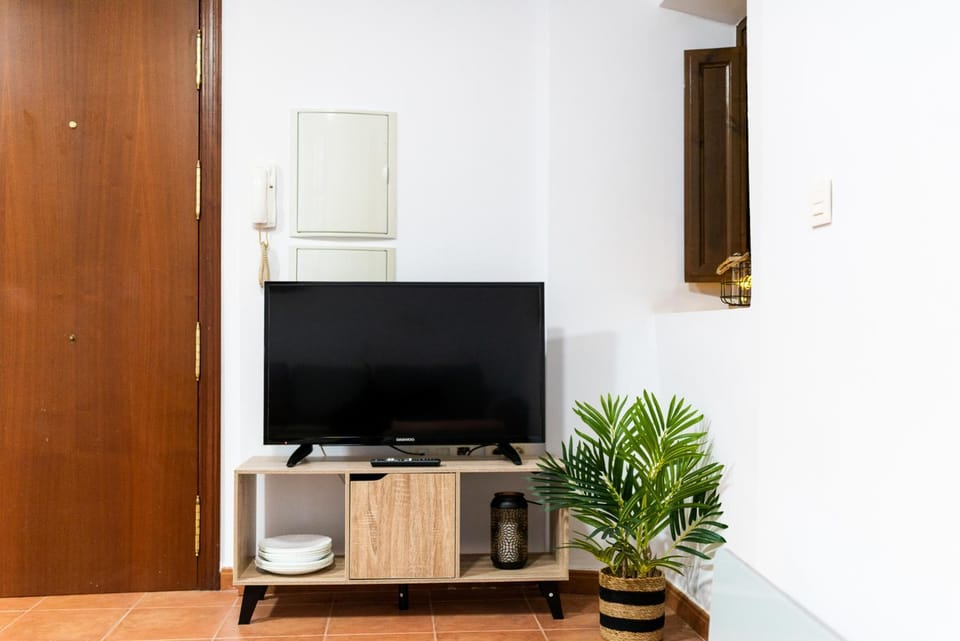 Communal lounge/ TV room, TV and multimedia, Evening entertainment, hair dresser