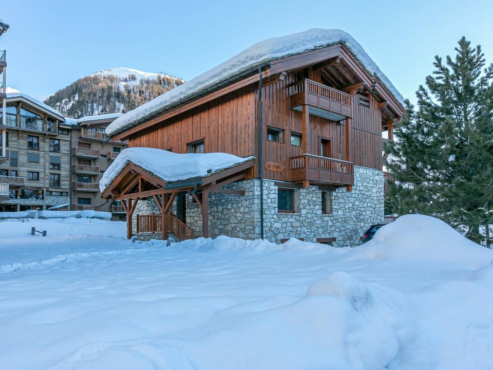Appartement skis aux pieds, balcon sud, 8 pers, cheminée, Wifi - Val-d'Isère Apartment in Val dIsere